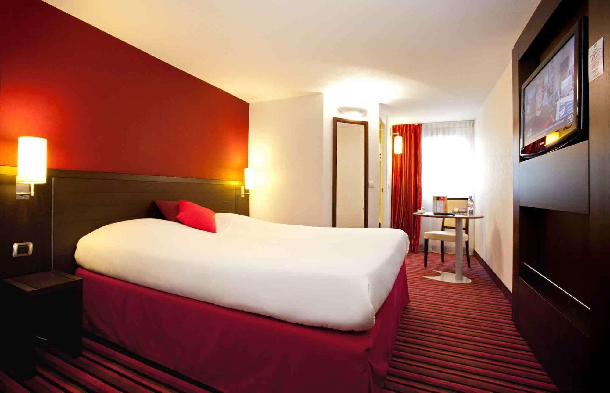 ไอบิส สไตล์ เบลฟอร์ต ซองทร์ Hotel แบลฟอร์ ภายนอก รูปภาพ
