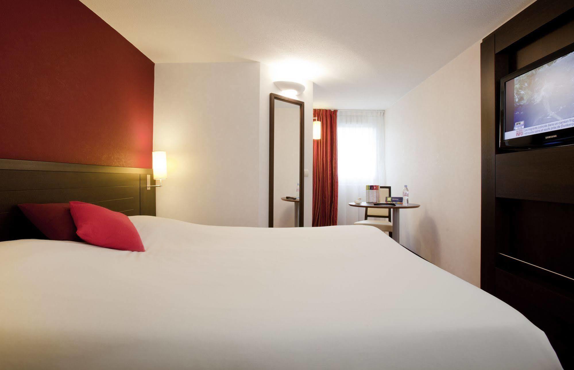 ไอบิส สไตล์ เบลฟอร์ต ซองทร์ Hotel แบลฟอร์ ภายนอก รูปภาพ